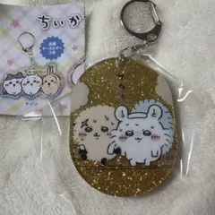 ちいかわ　ラメアクリルキーホルダー5モモンガとラッコ①