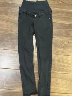 マタニティ　ズボン　パンツ　黒　西松屋