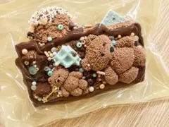新作レア【Doro studio】くま チョコ リボン - メルカリ