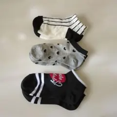 キッズ靴下 3足セット ハート柄 ストライプ　17cm おまけ付
