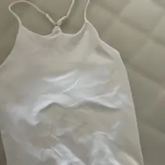 クレープジャージーブラキャミソール　白　ユニクロ