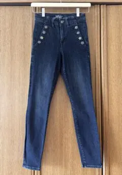 【美品】GAPのスキニーデニムパンツ 美脚パンツ 履き心地◎ ストレッチ W24のサムネイル