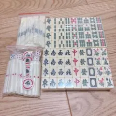 麻雀牌 クッション 13個 しまむら - メルカリ