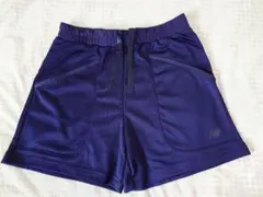 ニューバランステニス用ショートパンツ
