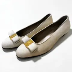 フェラガモ Vara ヴァラ パンプス ヒール ベージュ 6.5サイズ リネン