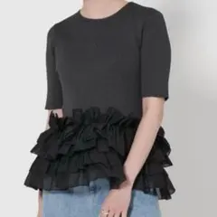美品　ユナイテッドアローズ　リボンペプラムニット　トップス　ニットのサムネイル