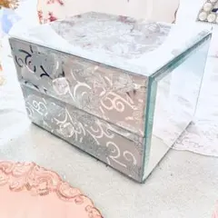 Item thumbnail for item 33efcc2f-296f-4077-bd4e-f2e7914d1fe1