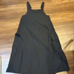 SHEIN 黒のワンピース