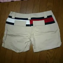 トミーガール M ベージュのショートパンツ