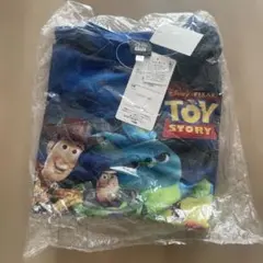 新品　120センチ　トイストーリー　長袖　パジャマ