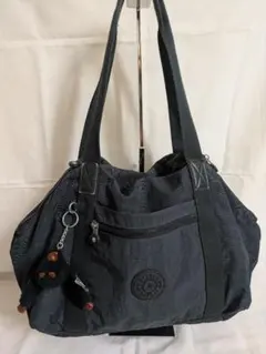 キプリング　ゴリラチャーム付き　ネイビーショルダーバッグ