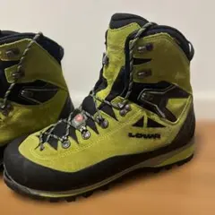 2026年最新】ローバー lowa 登山靴の人気アイテム - メルカリ
