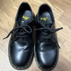 Dr. Martens ブラック レースアップシューズ