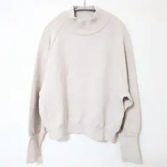 【早い者勝ち】ユナイテッドトウキョウ ボリュームスリーブニット アイボリー