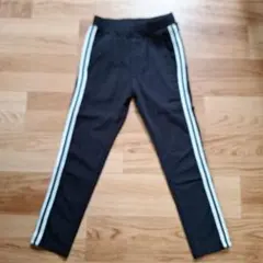 Item thumbnail for item aac29541-c707-43e3-821f-efeba3541b5b