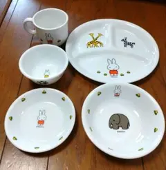 コレール　Corelle 　ミッフィー　ベビー用食器 5点セットのサムネイル