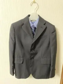 スーツ ジャケット 黒 (pappのシャツ ネクタイ ３点セット)入学式