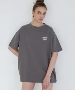 ALEXIASTAM Tシャツのサムネイル