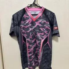 【Nittaku】迷彩柄 Vネックウェア 黒・ピンク