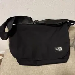 ニューエラ ショルダーバッグ 9L NEW ERAのサムネイル