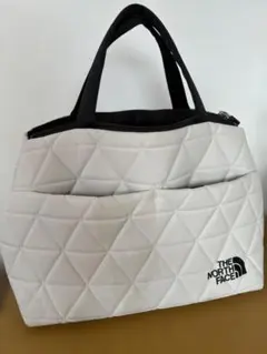 THE NORTH FACE キルティング トートバッグ ホワイトのサムネイル