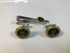 錨（アンカー）のカフスボタンとタイバーセット