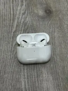 Air pods pro ノイズキャンセル機能付き　※故障あり