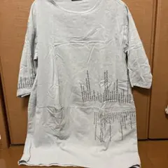 グレー チュニック五分袖丸首シャツ