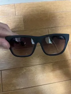 ブラック スクエア型 偏光レンズ サングラス