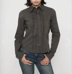LAGUA GEM FRONT FRILL COMPACT シャツのサムネイル
