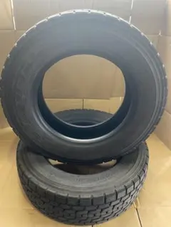 バリ山TOYO TIRES M646 215/70R17.5 ミックスタイヤ2本のサムネイル