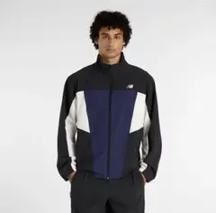 New Balance ナイロンジャケット　ウーブントラックジャケット