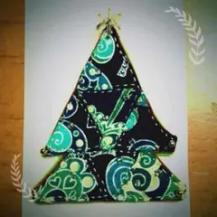 ハンドメイドブローチ(クリスマスツリー)