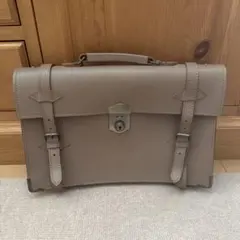 レザー サッチェルバッグ グレージュ