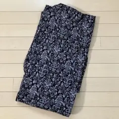 洗える着物 単衣 黒地 白いバラ 薔薇尽くし 小紋 | Mercari