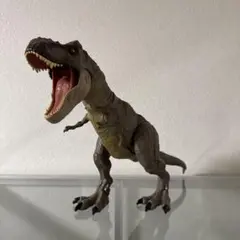 マテル　ジュラシックワールド　ティラノサウルス　可動式フィギュア