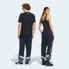 新品同様　adidas アディダス ネイビー ルーズフィット ウーブンカフパンツ