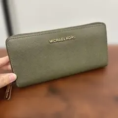極美品】MICHAEL KORS エンベロープ 長財布 オリーブ×ピンク - メルカリ
