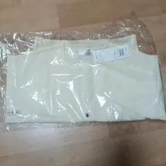 未着用　Te chichi Vネックカーディガン