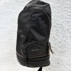 DIESEL ディーゼル レザー ボディバッグ ブラック ショルダーバックのサムネイル