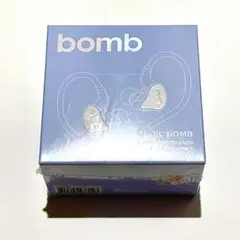 ILLIT BOMBイヤモニ風イヤホン 【新品 未開封 未使用】 - メルカリ