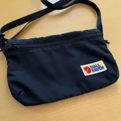 FJALLRAVEN Vardag Pocket サコッシュ ブラック