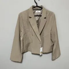 earth music&ecology ショート　テーラードジャケット　ベージュ