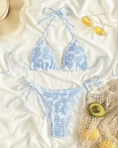 【美品】海外 水着 ビキニ インポート 水色×白 花柄