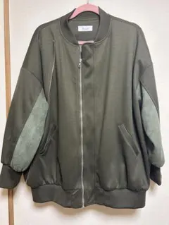 オリーブグリーン ジップアップジャケット