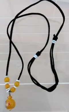 ビーズ　とんぼ玉　ネックレス　オレンジ