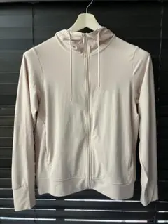 260226-01 UNIQLO　エアリズムUVカットフルジップパーカー　Ｍ
