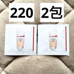 【匿名】SHISEIDO　エッセンススキングロウファンデーション　220