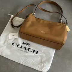 COACH ノマドホーボーショルダー キャメル色 - メルカリ