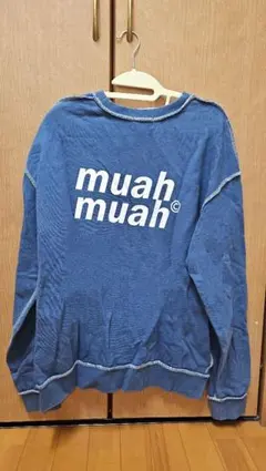 【muah muah】 トレーナー 青